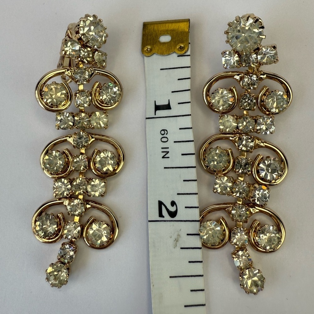 Sarah Coventry rhinestone dangle earrings - Picture 2 of 8